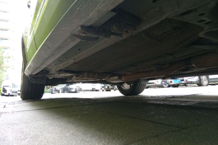 Used Ford Kuga 2013 2.0L GTDi Four-Wheel-Drive Sport Model Chassis Front Right