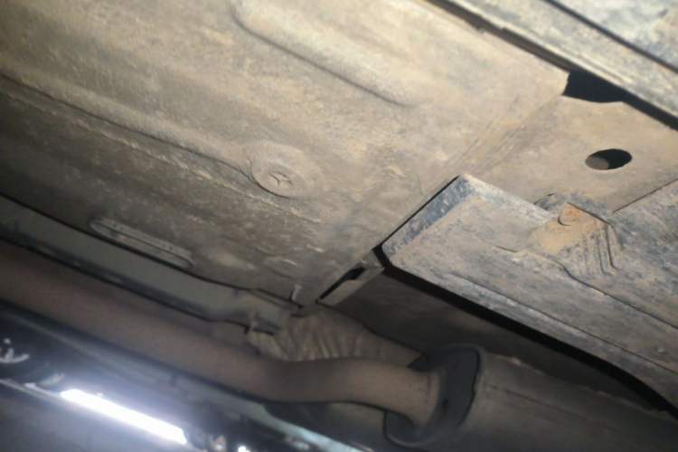 Used Ford Kuga 2013 1.6L GTDi Two-Wheel-Drive Trend Model Chassis Front Right