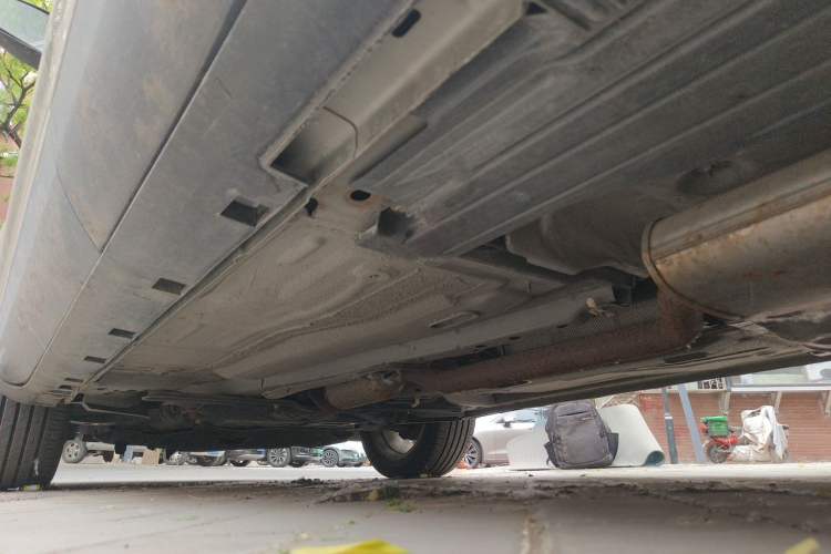 Used Ford Kuga 2013 2.0L GTDi Four-Wheel-Drive Elite Model Chassis Rear Left