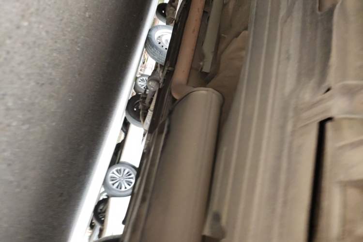 Used Ford Kuga 2013 1.6L GTDi Two-Wheel-Drive Trend Model Chassis Rear Left