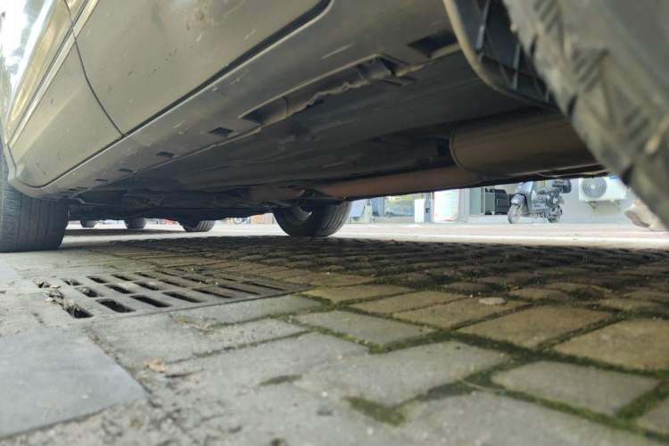 Used Ford Kuga 2013 2.0L GTDi Four-Wheel-Drive Sport Model Chassis Rear Left