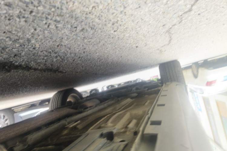 Used Ford Kuga 2013 2.0L GTDi Four-Wheel Drive Premium Model Chassis Rear Left