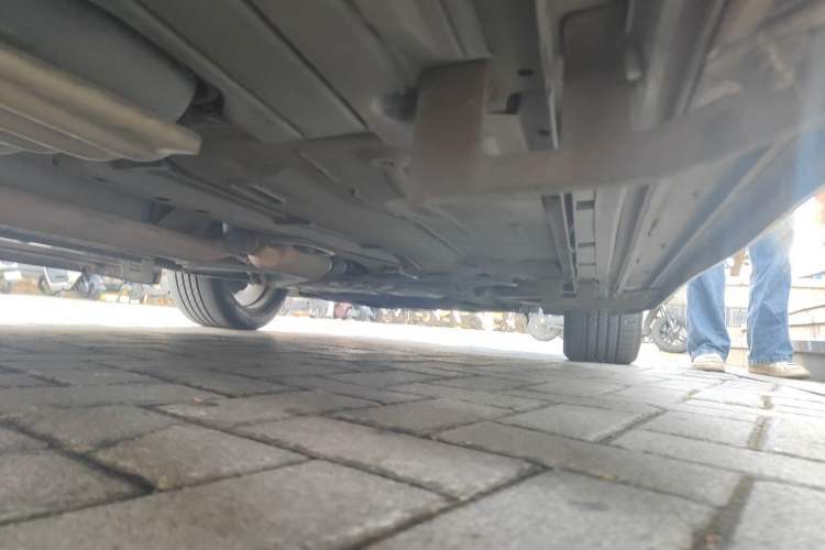 Used Ford Kuga 2013 2.0L GTDi Four-Wheel-Drive Sport Model Chassis Rear Right
