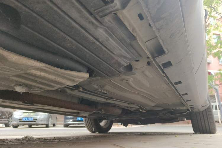 Used Ford Kuga 2013 2.0L GTDi Four-Wheel-Drive Elite Model Chassis Rear Right