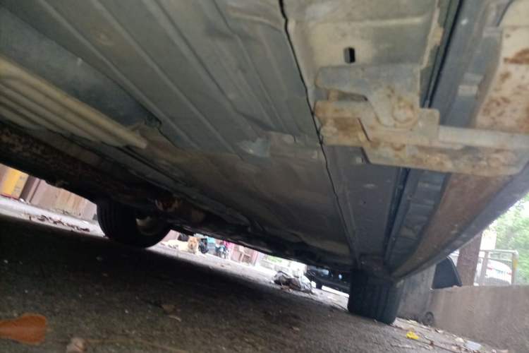 Used Ford Kuga 2013 1.6L GTDi Two-Wheel-Drive Trend Model Chassis Rear Right