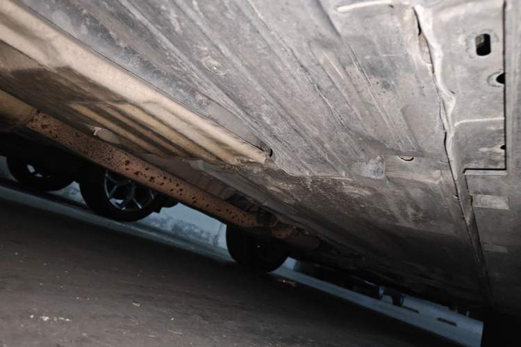 Used Ford Kuga 2013 2.0L GTDi Four-Wheel-Drive Sport Model Chassis Rear Right