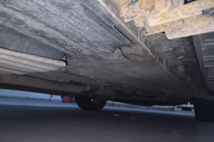 Used Ford Kuga 2013 2.0L GTDi Four-Wheel-Drive Sport Model Chassis Rear Right