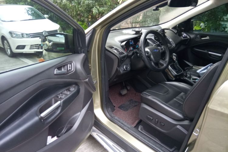 Used Ford Kuga 2013 2.0L GTDi Four-Wheel-Drive Sport Model Driver Seat