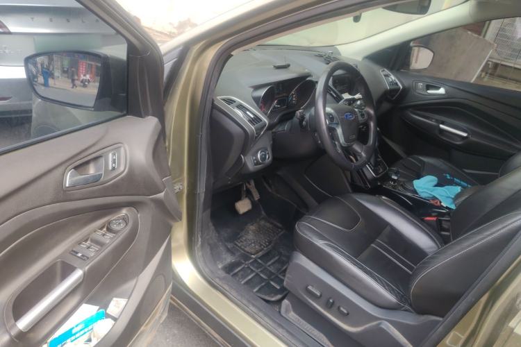 Used Ford Kuga 2013 2.0L GTDi Four-Wheel-Drive Sport Model Driver Seat