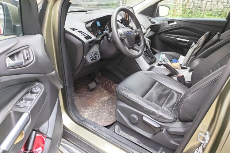 Used Ford Kuga 2013 1.6L GTDi Two-Wheel-Drive Comfort Model Driver Seat