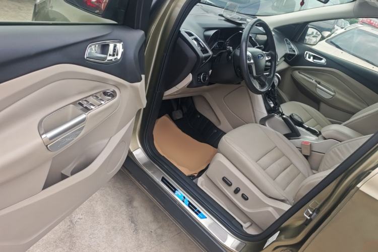 Used Ford Kuga 2013 2.0L GTDi Four-Wheel Drive Premium Model Driver Seat