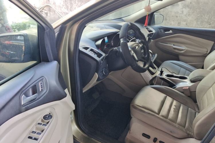 Used Ford Kuga 2013 2.0L GTDi Four-Wheel Drive Premium Model Driver Seat