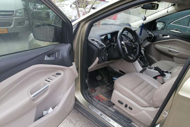 Used Ford Kuga 2013 1.6L GTDi 4x4 Elite Model Driver Seat