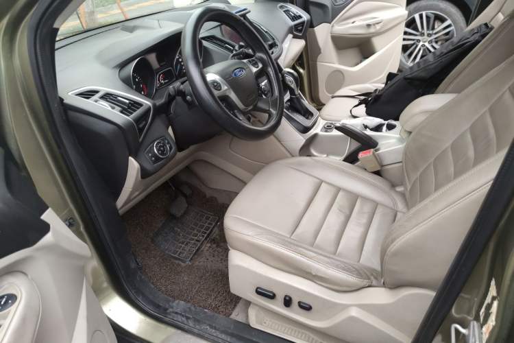 Used Ford Kuga 2013 2.0L GTDi Four-Wheel-Drive Elite Model Driver Seat
