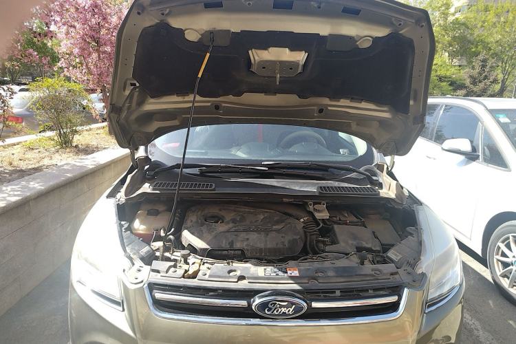 Used Ford Kuga 2013 1.6L GTDi Two-Wheel-Drive Comfort Model Engine Bay