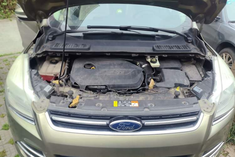 Used Ford Kuga 2013 1.6L GTDi 4x4 Elite Model Engine Bay