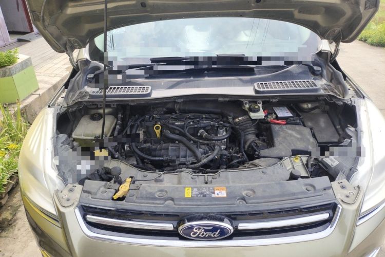 Used Ford Kuga 2013 1.6L GTDi Two-Wheel-Drive Trend Model Engine Bay