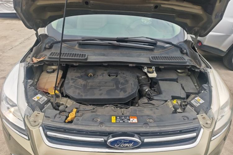 Used Ford Kuga 2013 2.0L GTDi Four-Wheel Drive Premium Model Engine Bay