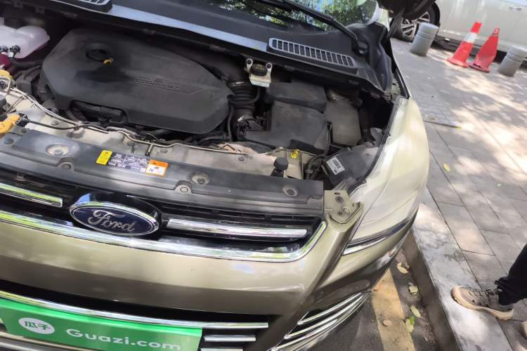 Used Ford Kuga 2013 1.6L GTDi 4x4 Elite Model Engine Bay Left
