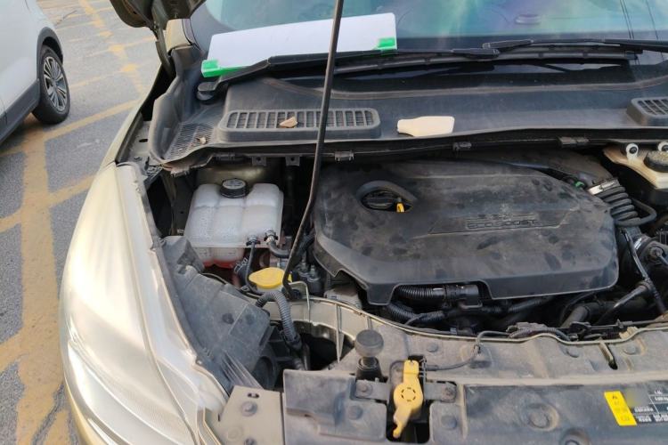 Used Ford Kuga 2013 1.6L GTDi 4x4 Elite Model Engine Bay Right