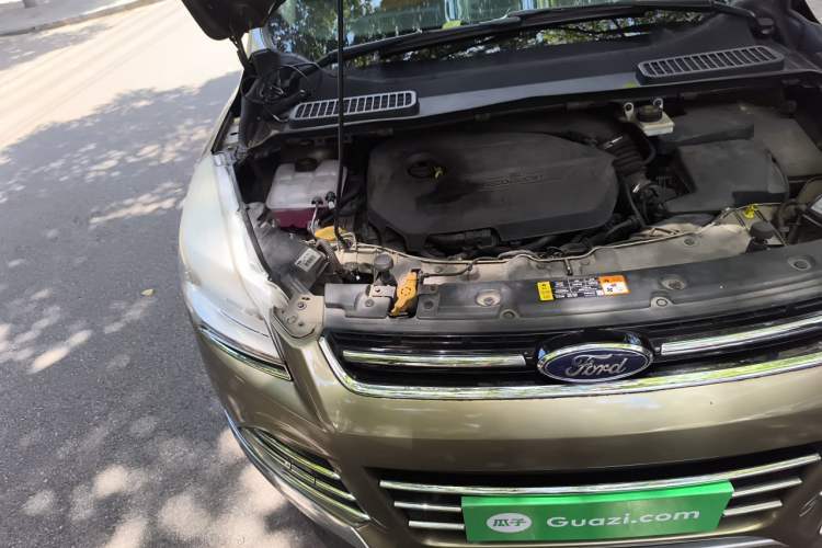 Used Ford Kuga 2013 1.6L GTDi 4x4 Elite Model Engine Bay Right