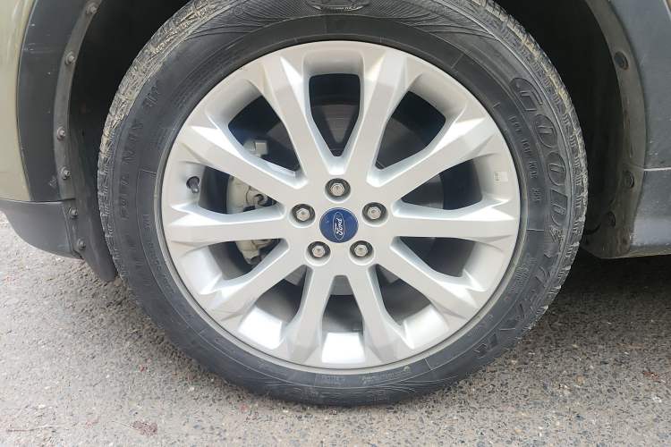 Used Ford Kuga 2013 1.6L GTDi 4x4 Elite Model Exterior 7