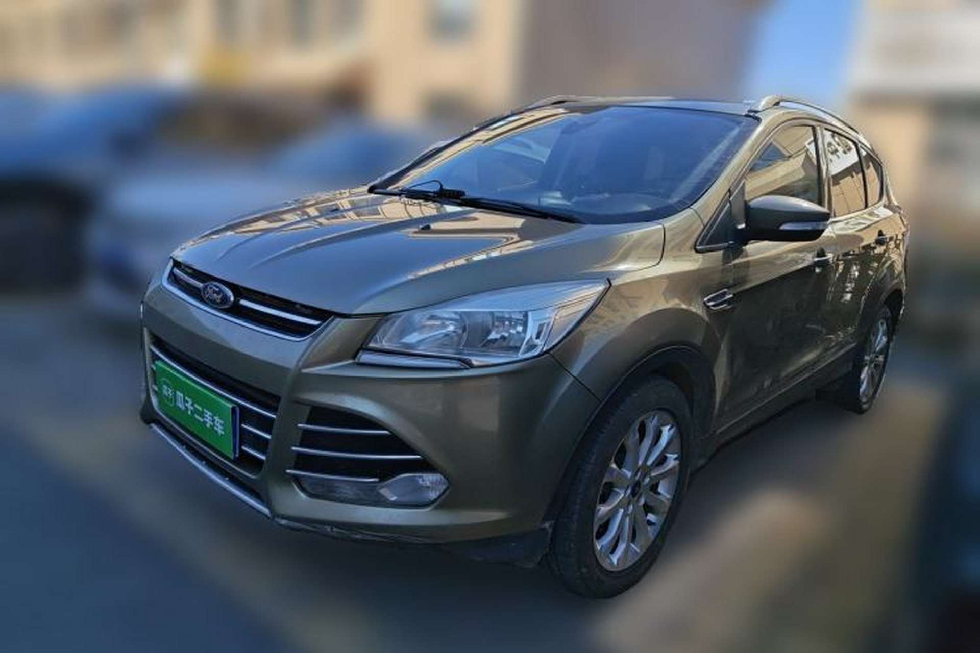 Used Ford Kuga 2013 2.0L GTDi Four-Wheel-Drive Elite Model Front Left 45 Deg