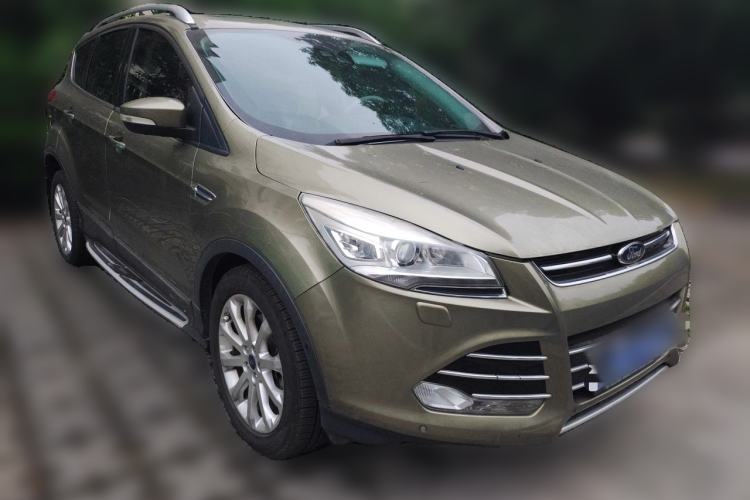 Used Ford Kuga 2013 2.0L GTDi Four-Wheel Drive Premium Model Front Right 45 Deg
