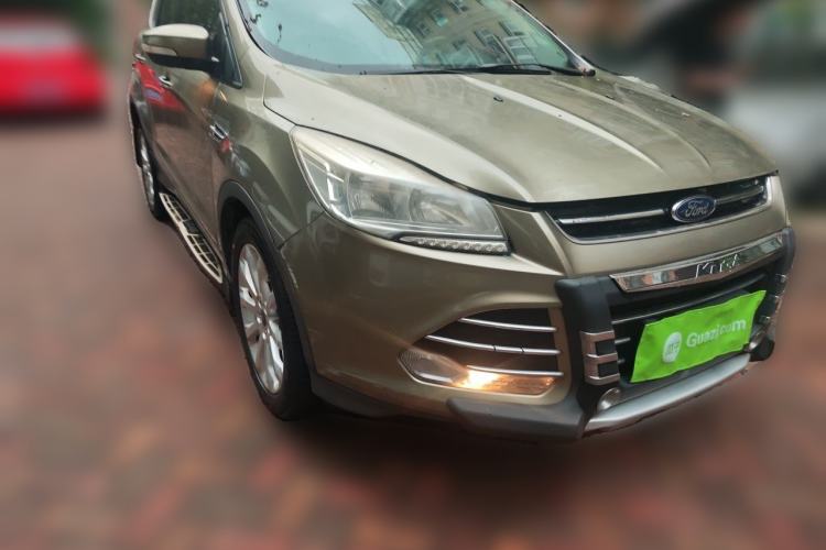 Used Ford Kuga 2013 2.0L GTDi Four-Wheel-Drive Elite Model Front Right 45 Deg