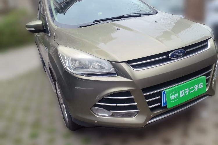 Used Ford Kuga 2013 1.6L GTDi 4x4 Elite Model Front Right 45 Deg