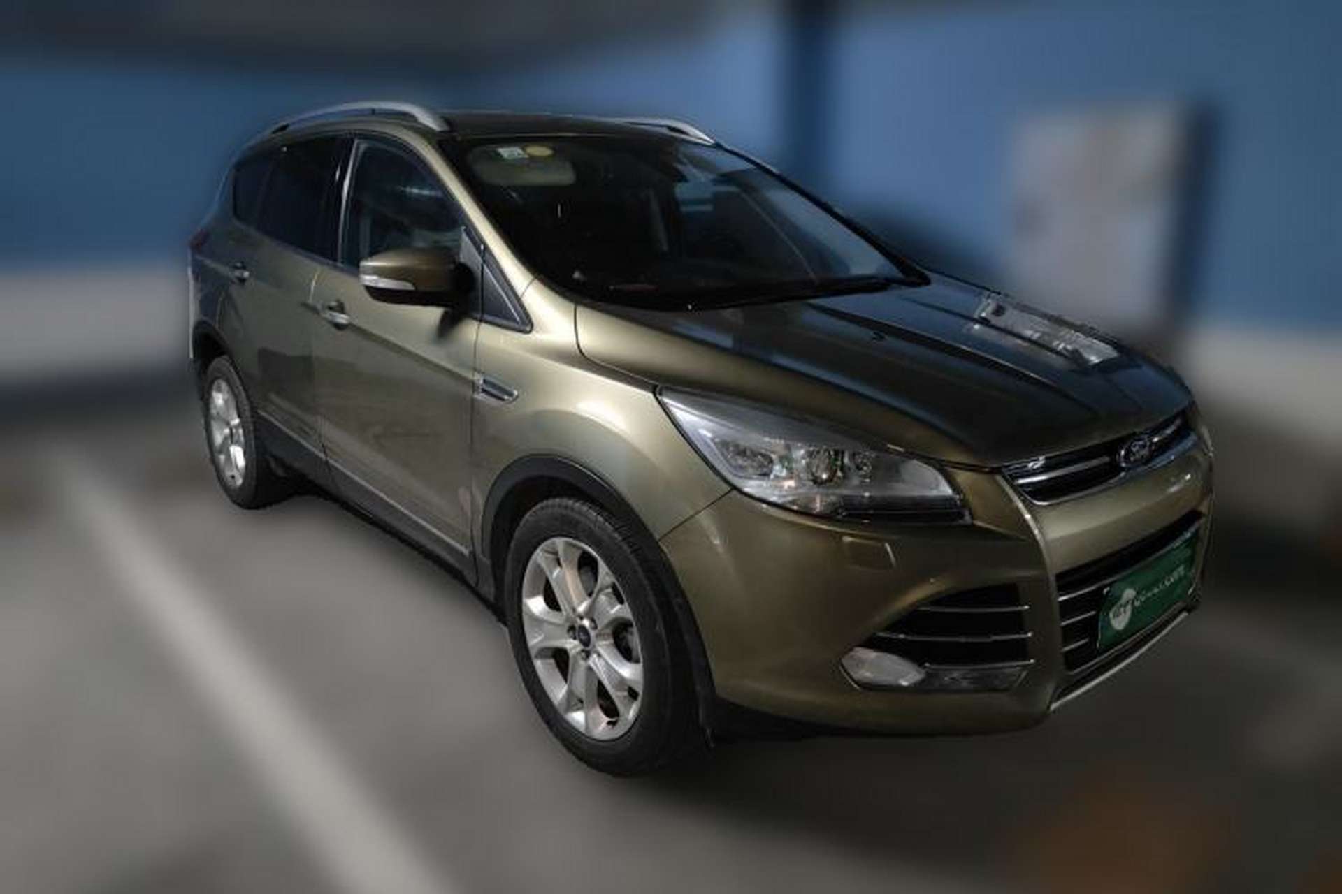 Used Ford Kuga 2013 2.0L GTDi Four-Wheel-Drive Sport Model Front Right 45 Deg