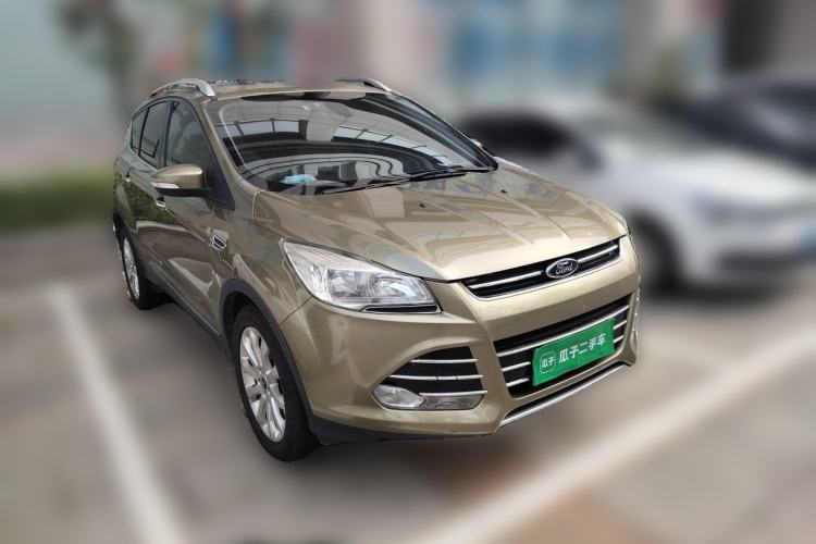 Used Ford Kuga 2013 1.6L GTDi 4x4 Elite Model Front Right 45 Deg