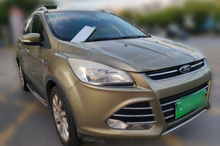 Used Ford Kuga 2013 1.6L GTDi 4x4 Elite Model Front Right 45 Deg