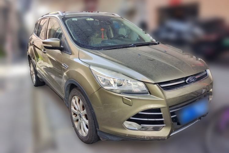 Used Ford Kuga 2013 2.0L GTDi Four-Wheel Drive Premium Model Front Right 45 Deg