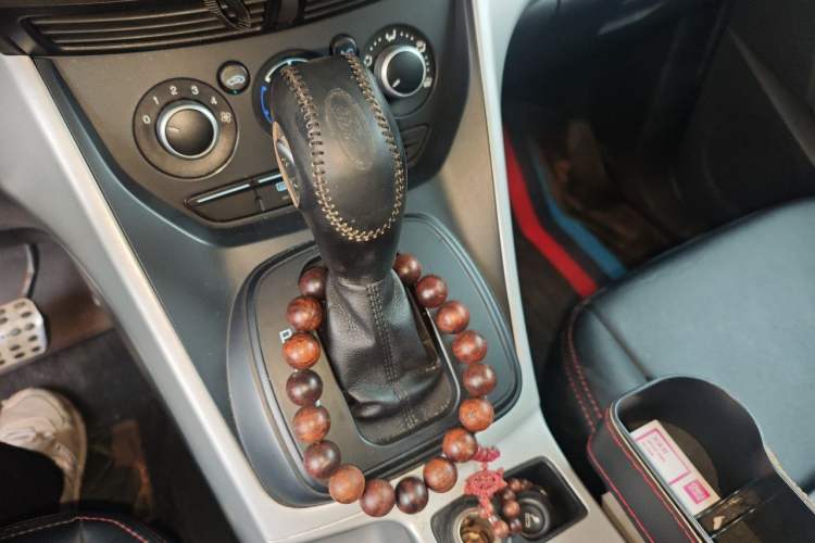 Used Ford Kuga 2013 1.6L GTDi Two-Wheel-Drive Comfort Model Gear Lever