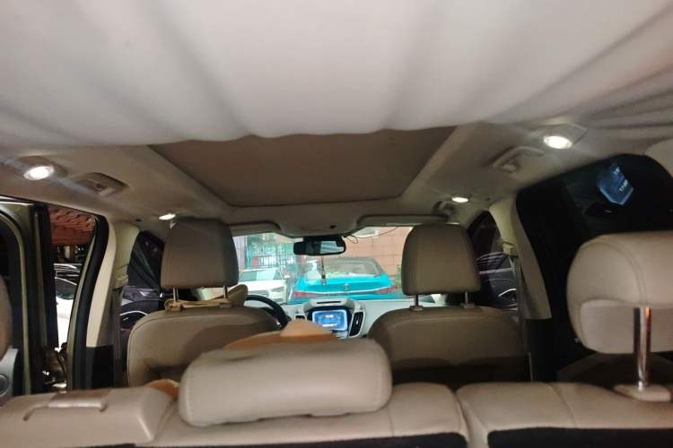 Used Ford Kuga 2013 2.0L GTDi Four-Wheel-Drive Elite Model Headliner