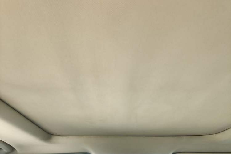 Used Ford Kuga 2013 1.6L GTDi Two-Wheel-Drive Trend Model Headliner
