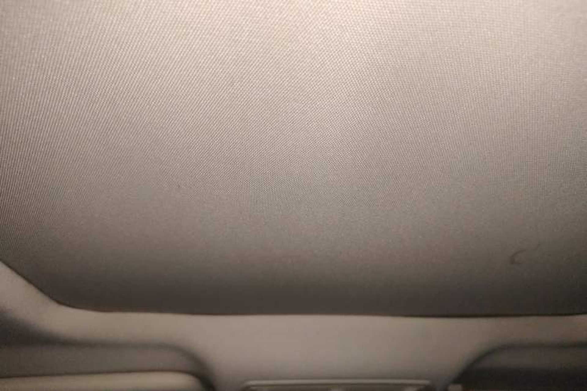 Used Ford Kuga 2013 2.0L GTDi Four-Wheel-Drive Sport Model Headliner