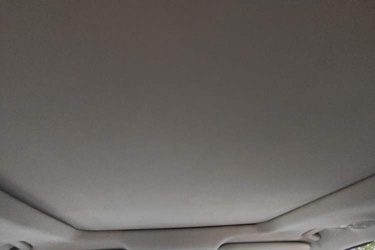 Used Ford Kuga 2013 1.6L GTDi Two-Wheel-Drive Trend Model Headliner