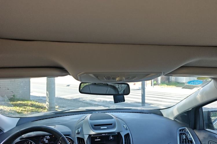Used Ford Kuga 2013 2.0L GTDi Four-Wheel-Drive Sport Model Headliner