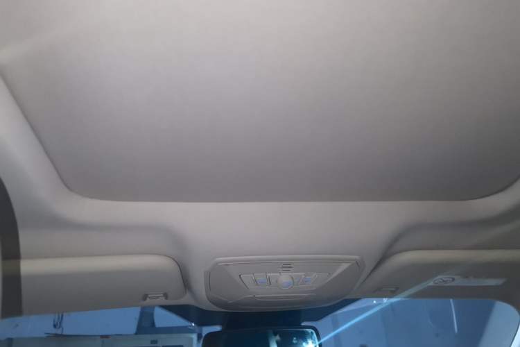 Used Ford Kuga 2013 2.0L GTDi Four-Wheel-Drive Sport Model Headliner