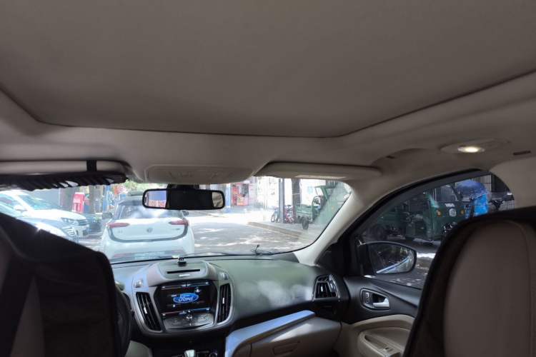 Used Ford Kuga 2013 1.6L GTDi 4x4 Elite Model Headliner