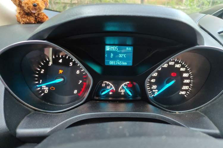 Used Ford Kuga 2013 1.6L GTDi Two-Wheel-Drive Trend Model Instrument Cluster