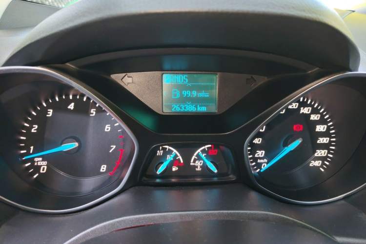 Used Ford Kuga 2013 1.6L GTDi Two-Wheel-Drive Comfort Model Instrument Cluster