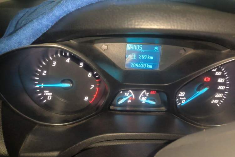Used Ford Kuga 2013 1.6L GTDi Two-Wheel-Drive Trend Model Instrument Cluster