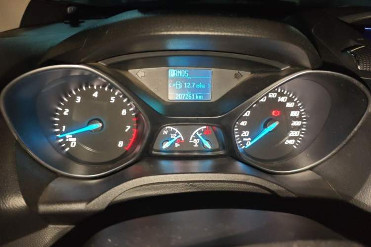 Used Ford Kuga 2013 1.6L GTDi Two-Wheel-Drive Comfort Model Instrument Cluster