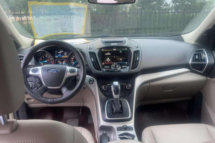 Used Ford Kuga 2013 2.0L GTDi Four-Wheel Drive Premium Model Interior 3