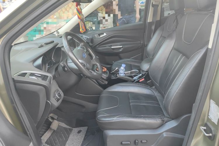 Used Ford Kuga 2013 2.0L GTDi Four-Wheel-Drive Sport Model Left Front Seat