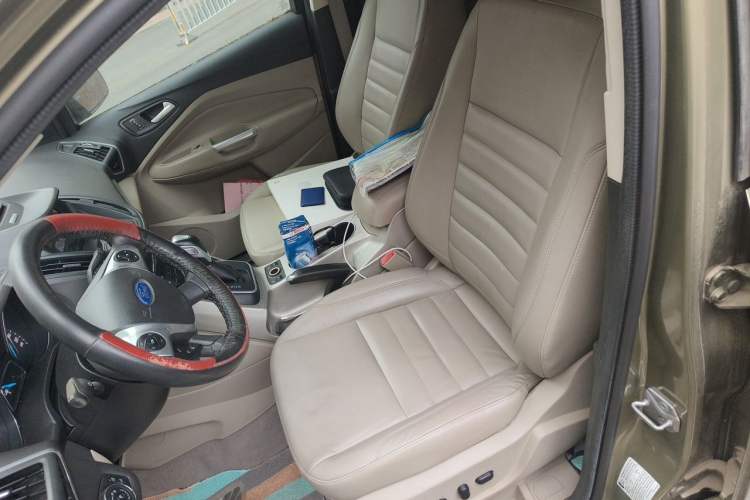 Used Ford Kuga 2013 2.0L GTDi Four-Wheel-Drive Elite Model Left Front Seat