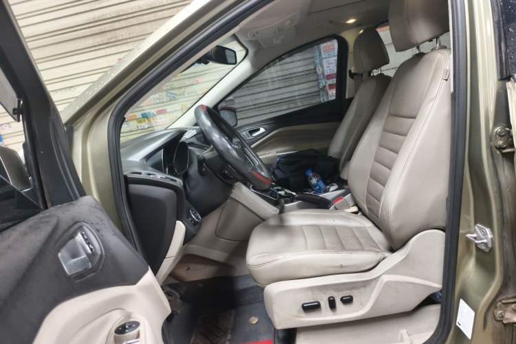 Used Ford Kuga 2013 1.6L GTDi 4x4 Elite Model Left Front Seat